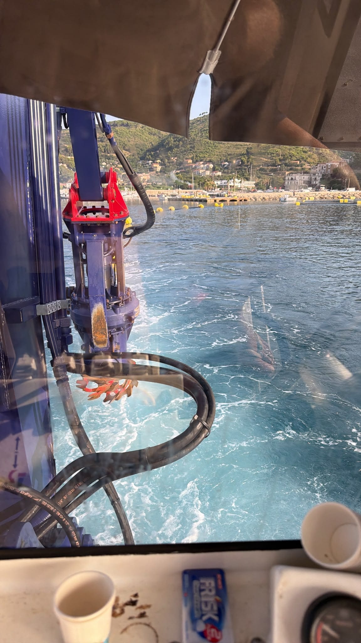 Dredging pump handling marine sediments in Montecorice